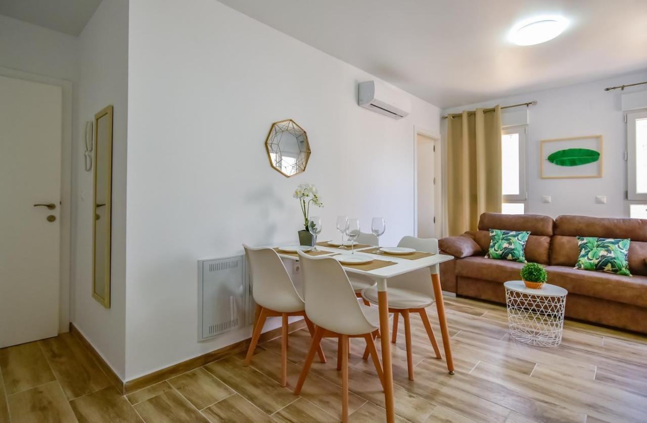 Apartments Cura Beach トレビエハ エクステリア 写真