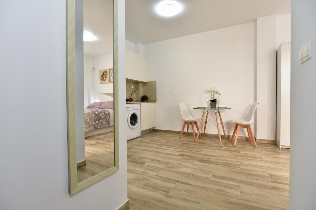 Apartments Cura Beach トレビエハ エクステリア 写真