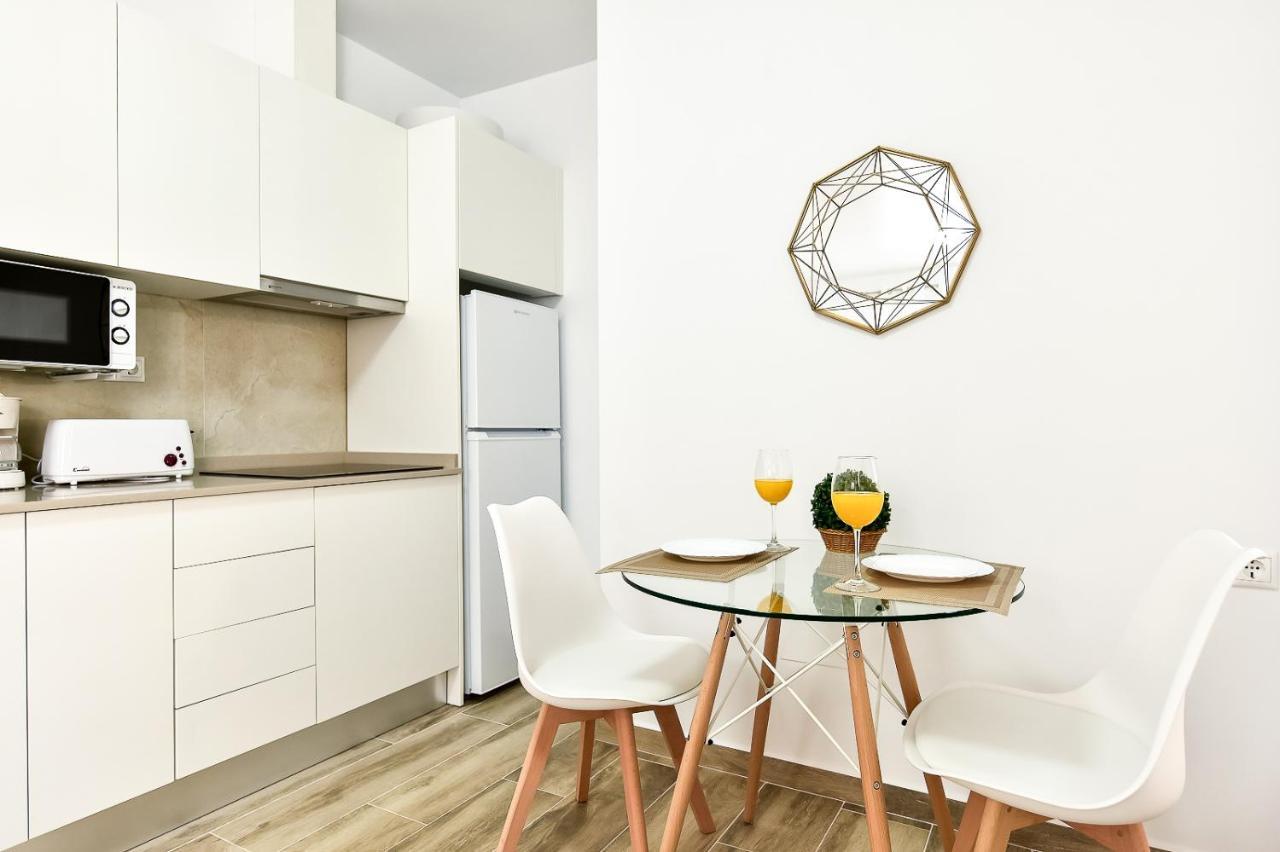 Apartments Cura Beach トレビエハ エクステリア 写真